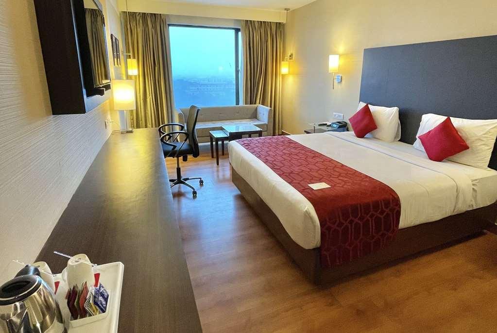 Ramada By Wyndham Jaipur North Hotel Room photo